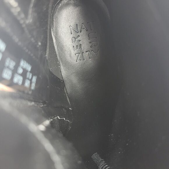 Naturalizer Black Leather River Booties Size 9M - Picture 15 of 15